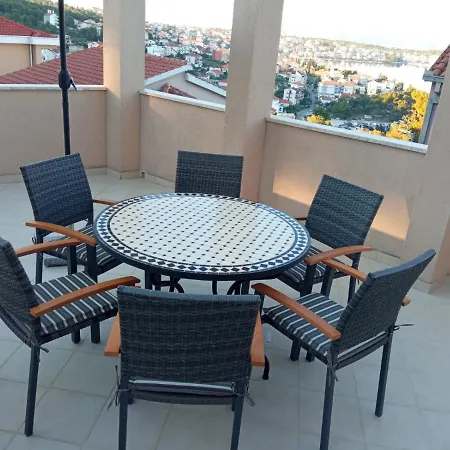 Ferdi Appartement Trogir
