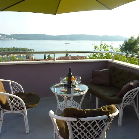 Ferdi Apartamento Trogir