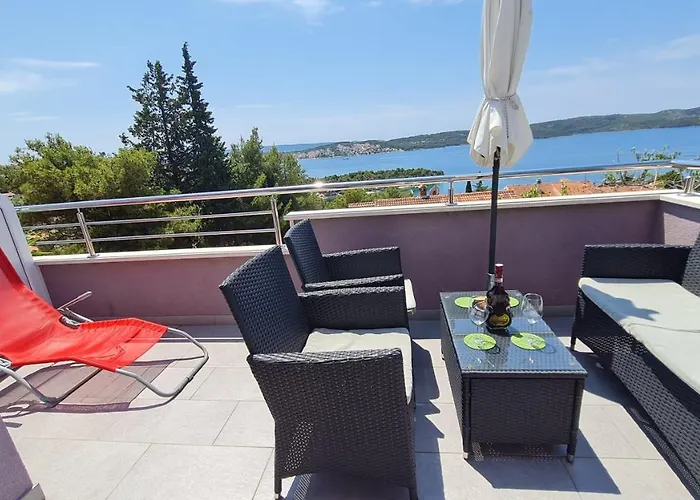 Apartmani Ferdi * Trogir