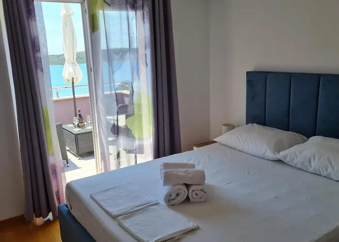 Apartmani Ferdi * Trogir