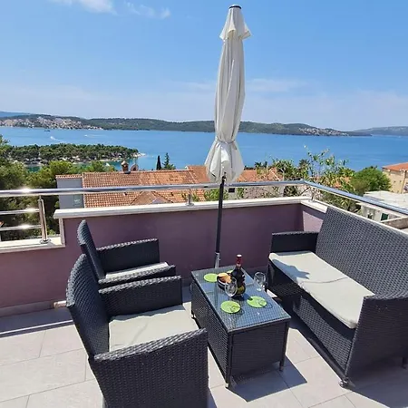Apartmani Ferdi * Trogir
