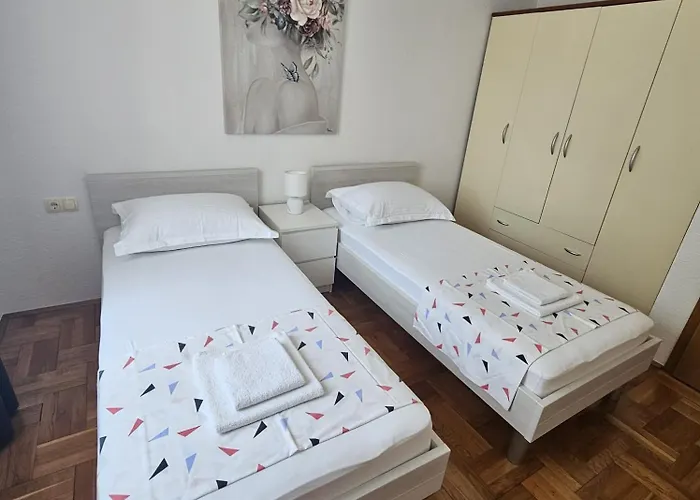 Ferdi 아파트 트로기르