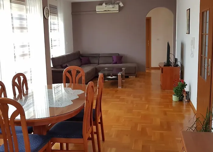 Ferdi アパート *