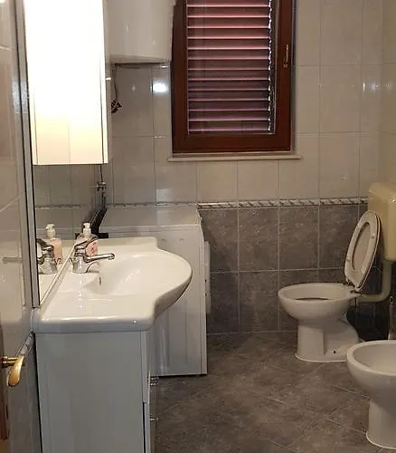 アパート Ferdi トロギール